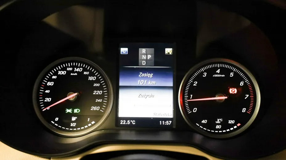 MERCEDES-BENZ GLC -