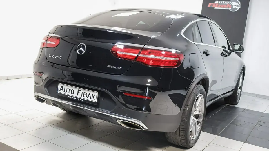 MERCEDES-BENZ GLC -