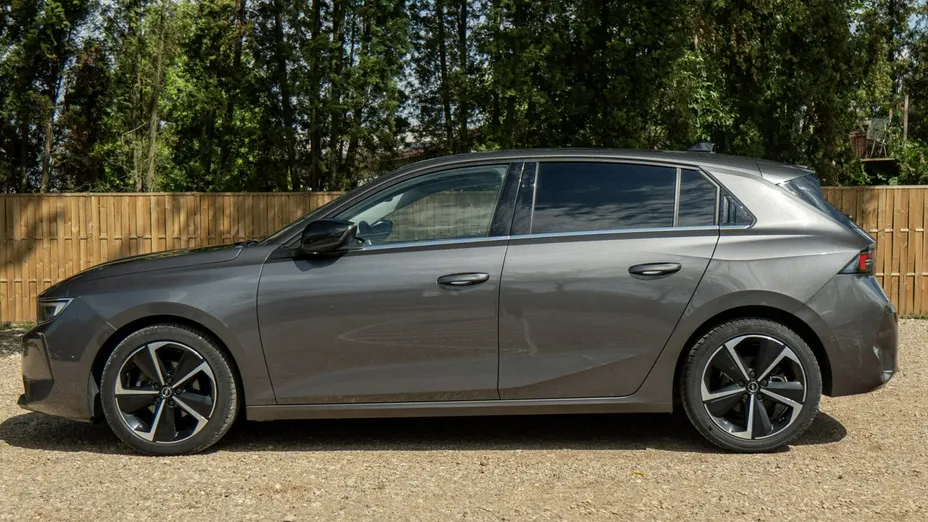 OPEL Astra -