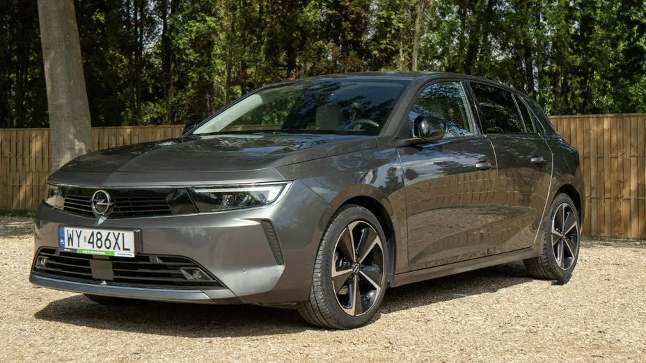 OPEL Astra -