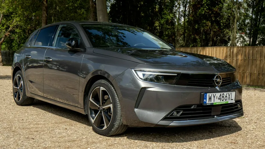 OPEL Astra -