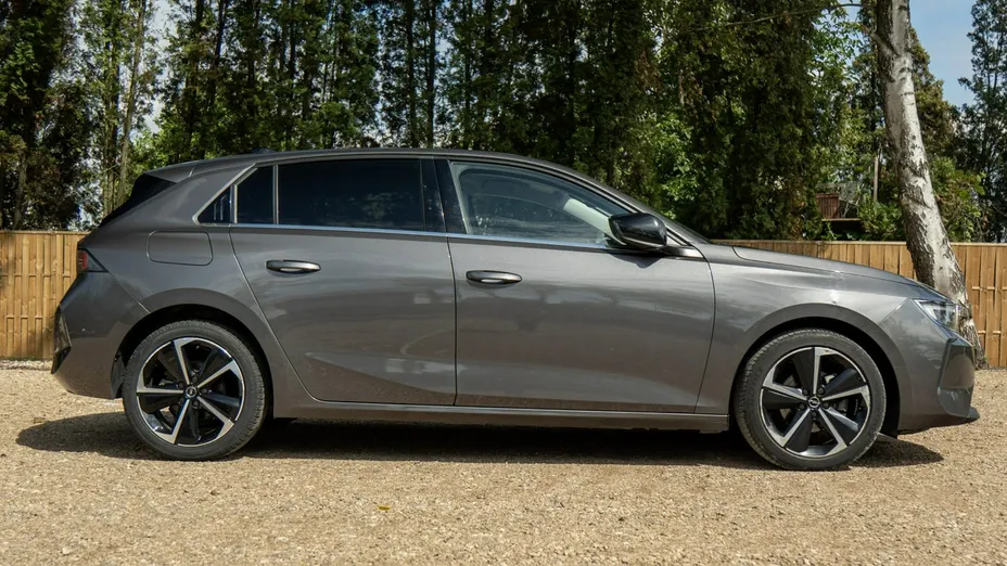 OPEL Astra -