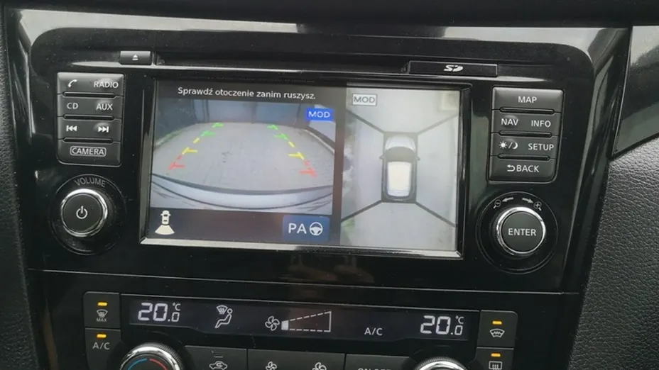 NISSAN Qashqai -