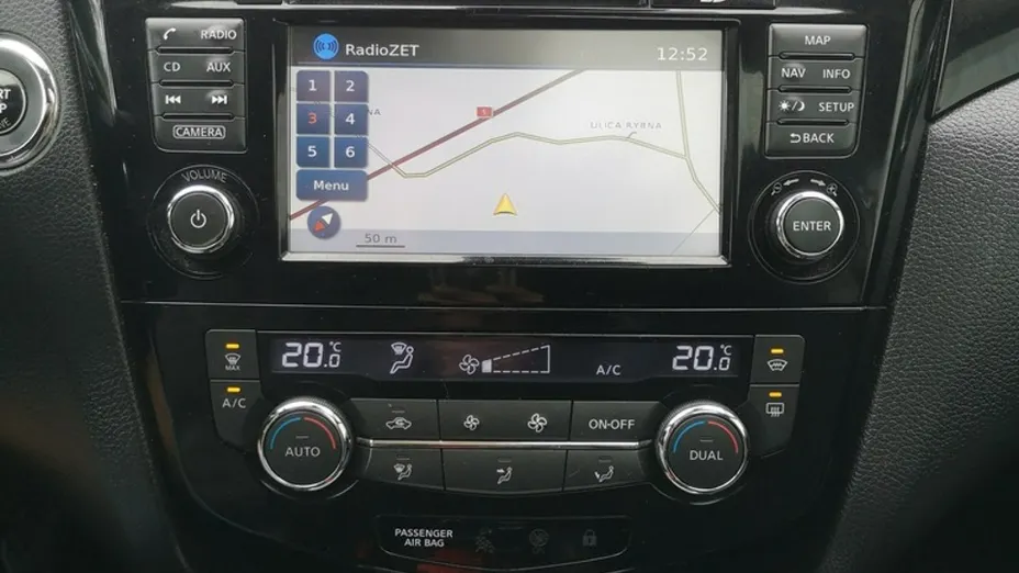 NISSAN Qashqai -