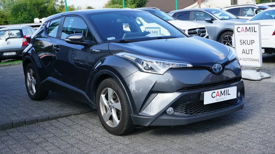 TOYOTA C-HR -