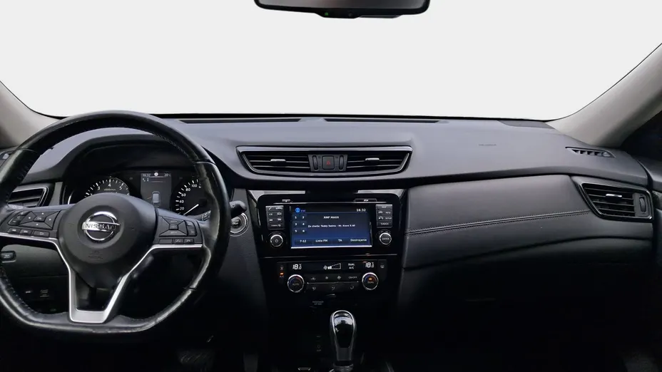 NISSAN X-Trail -