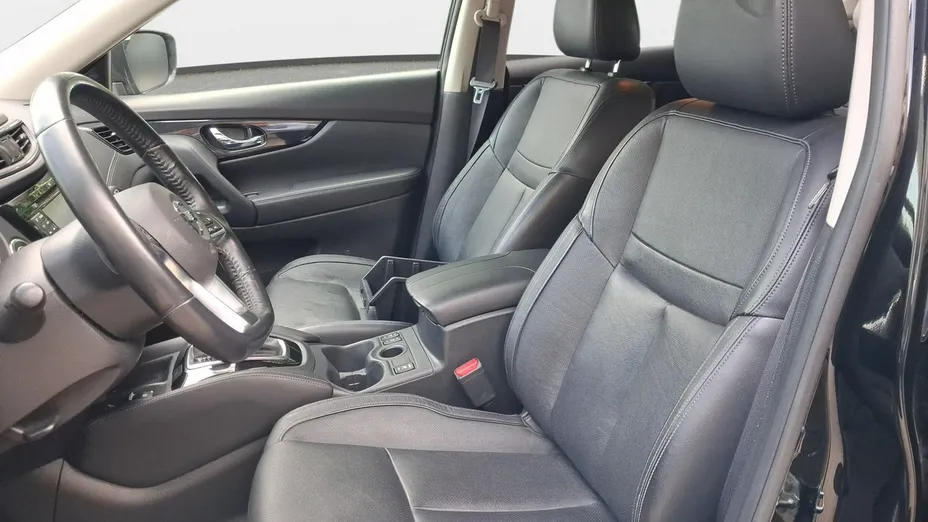 NISSAN X-Trail -