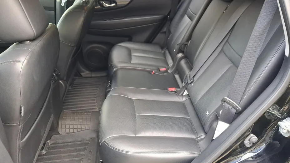 NISSAN X-Trail -