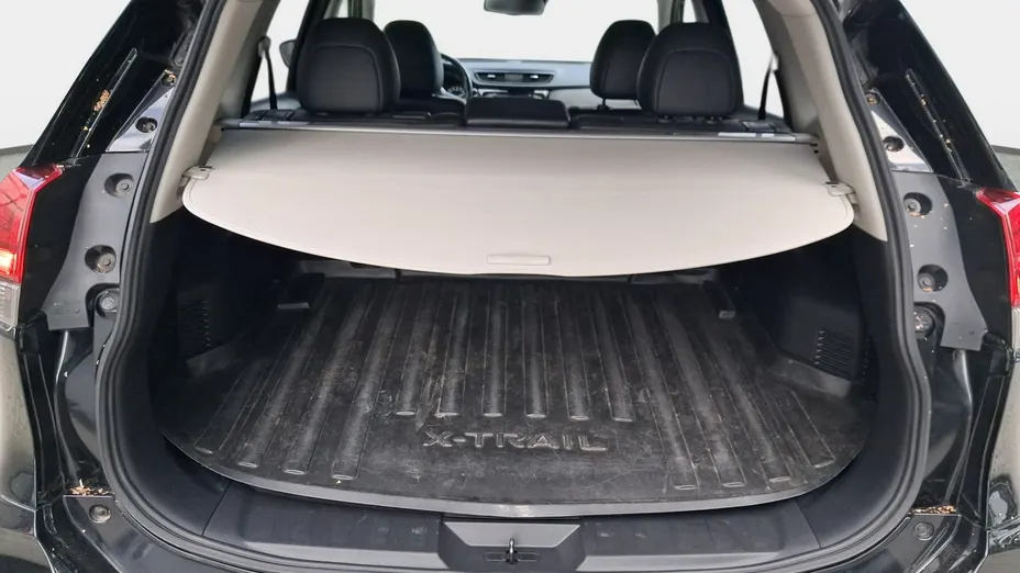 NISSAN X-Trail -