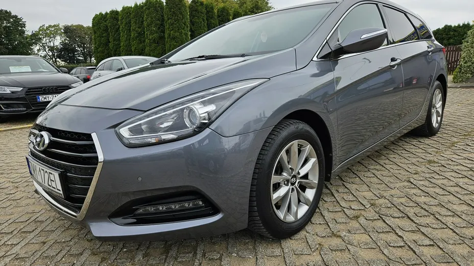 HYUNDAI i40 -