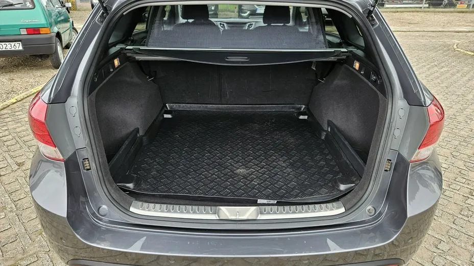 HYUNDAI i40 -