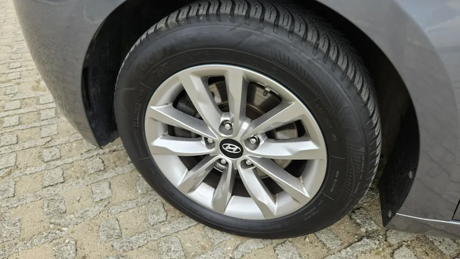HYUNDAI i40 -