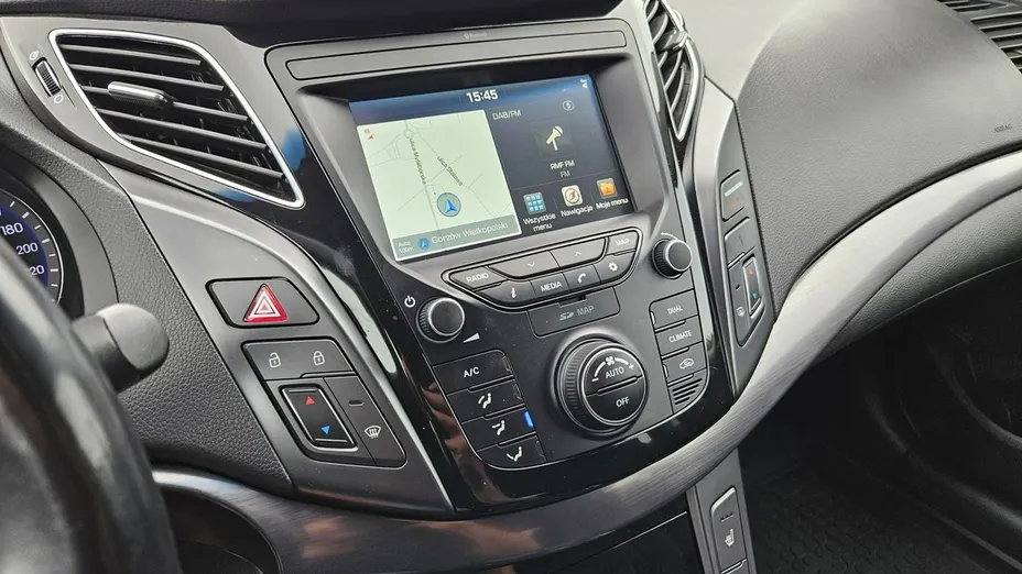 HYUNDAI i40 -