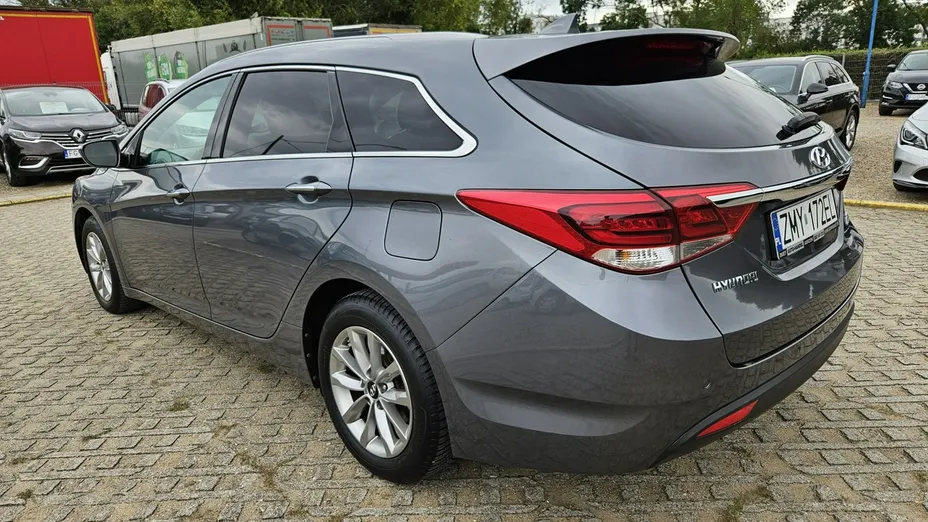 HYUNDAI i40 -