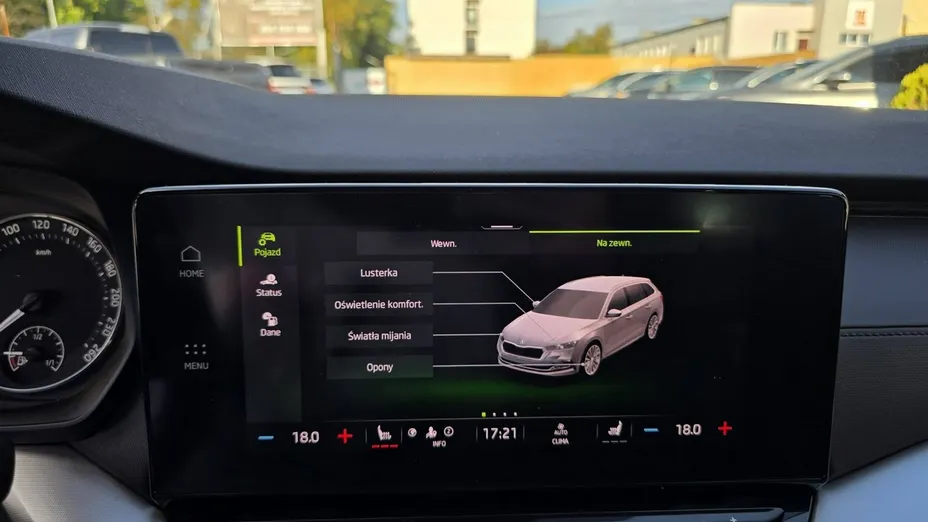 SKODA Octavia -