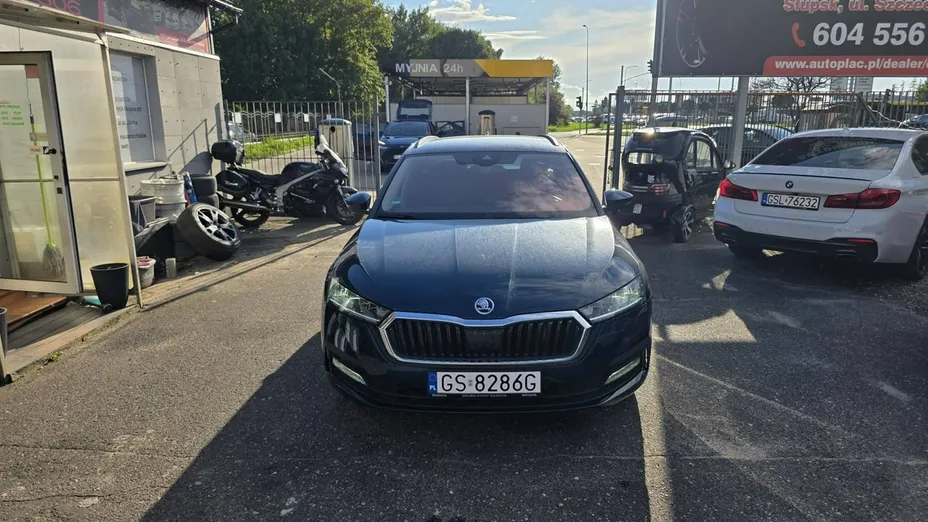 SKODA Octavia -