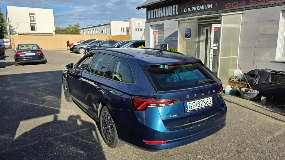 SKODA Octavia -
