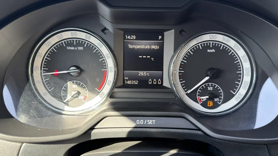 SKODA Octavia -