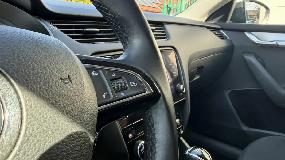 SKODA Octavia -