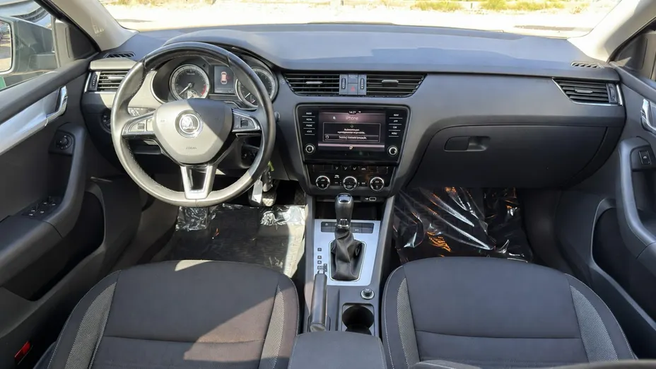 SKODA Octavia -