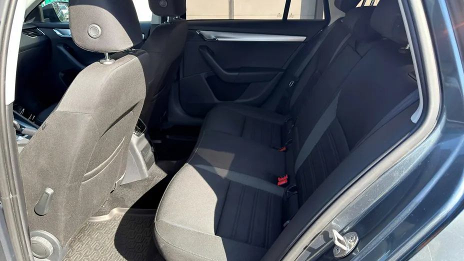 SKODA Octavia -