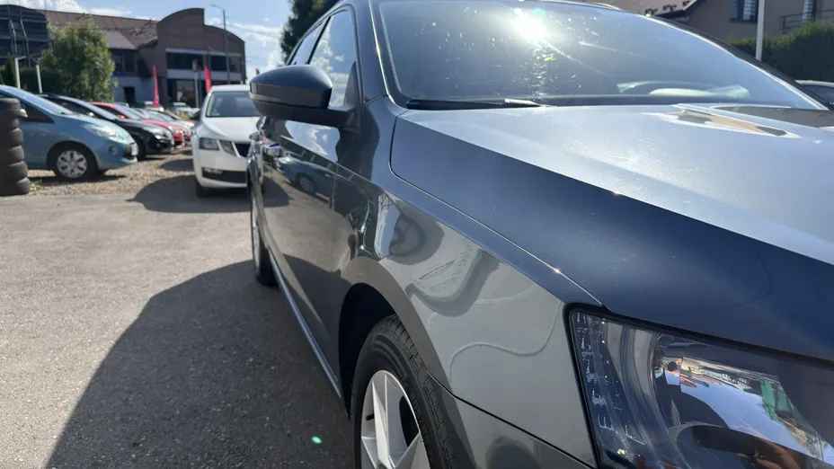SKODA Octavia -