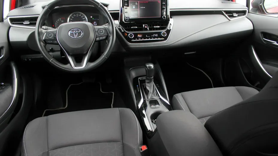 TOYOTA Corolla -
