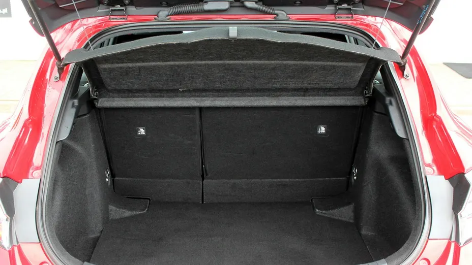 TOYOTA Corolla -