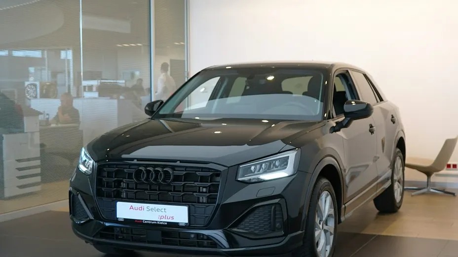 AUDI Q2 -