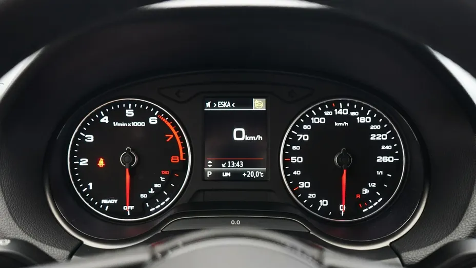 AUDI Q2 -