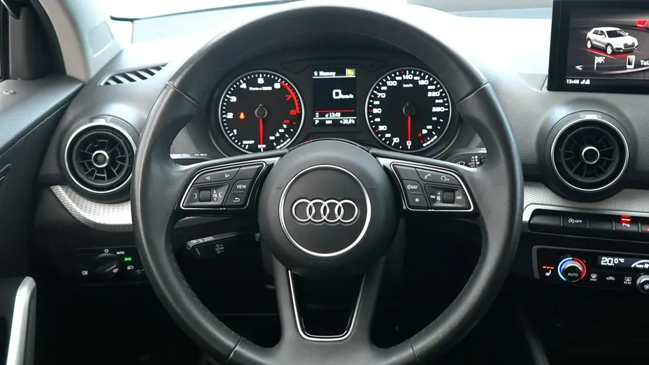 AUDI Q2 -