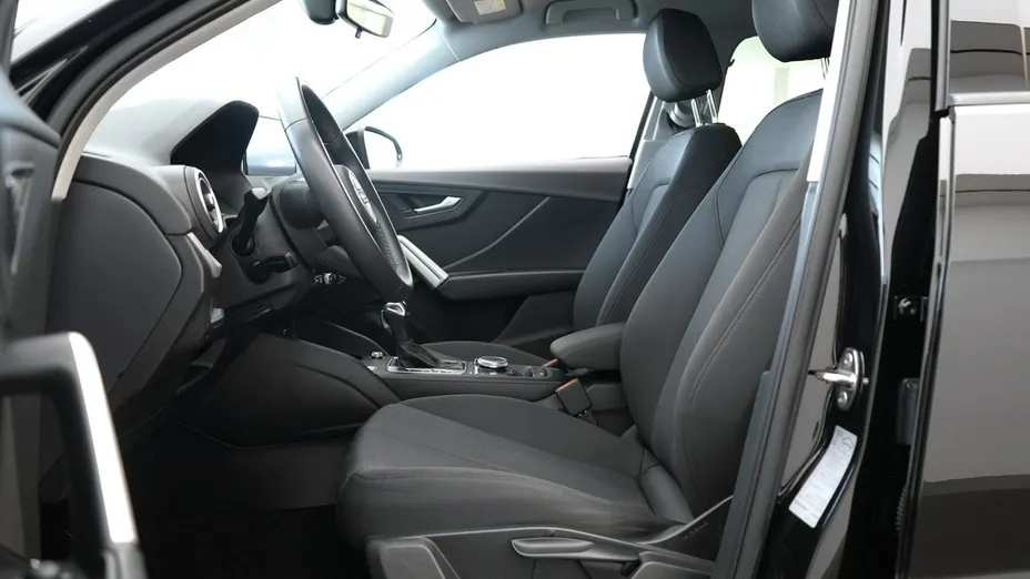 AUDI Q2 -