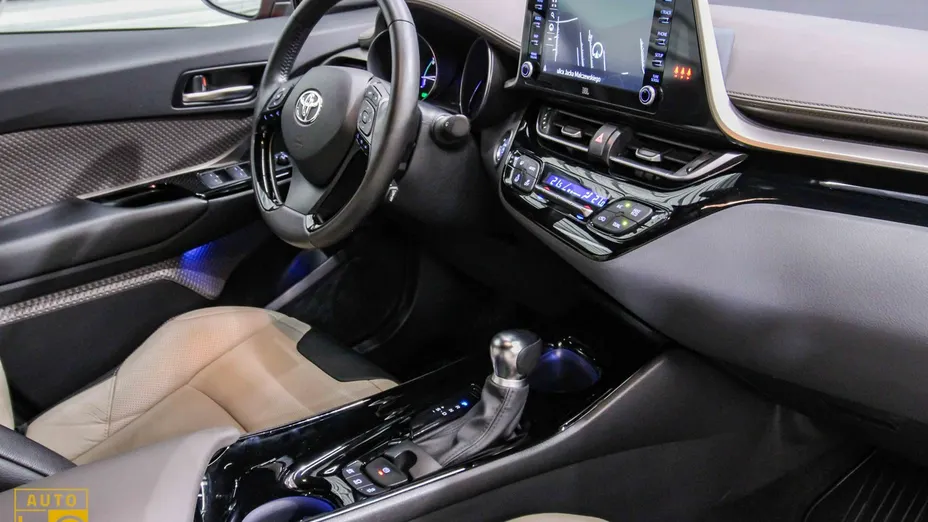TOYOTA C-HR -