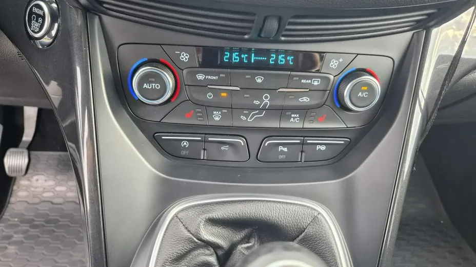 FORD Kuga -