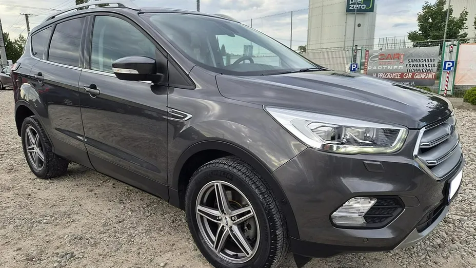 FORD Kuga -