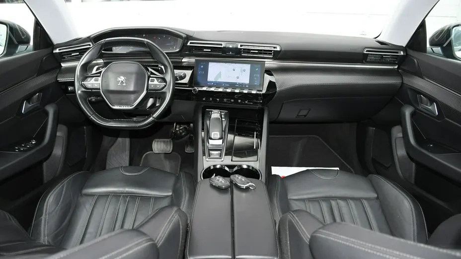 PEUGEOT 508 -