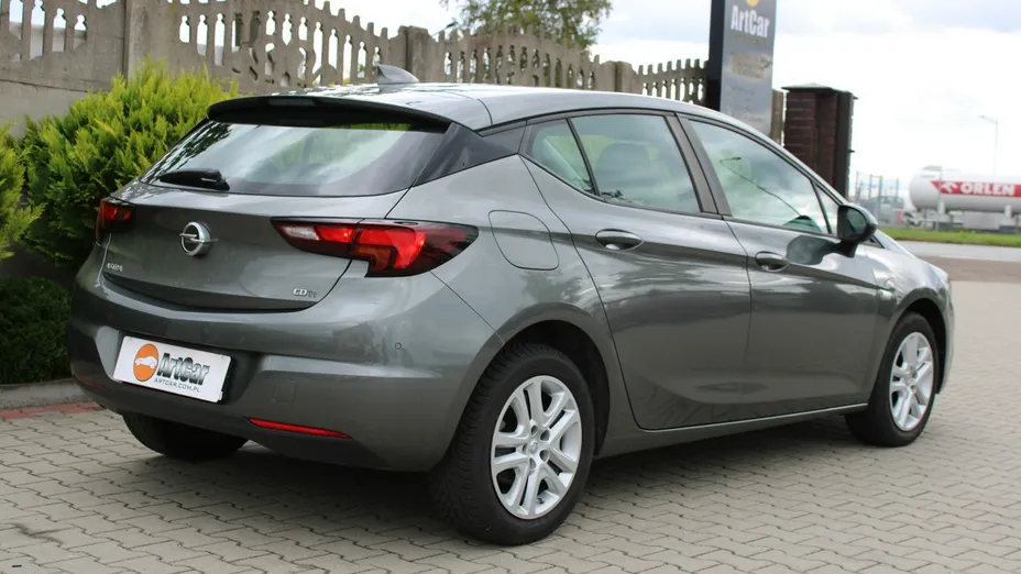 OPEL Astra -