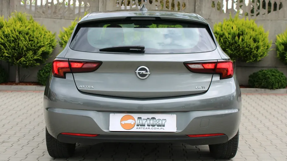 OPEL Astra -