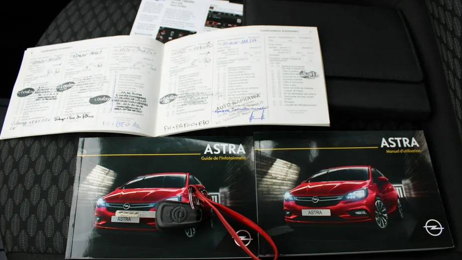 OPEL Astra -