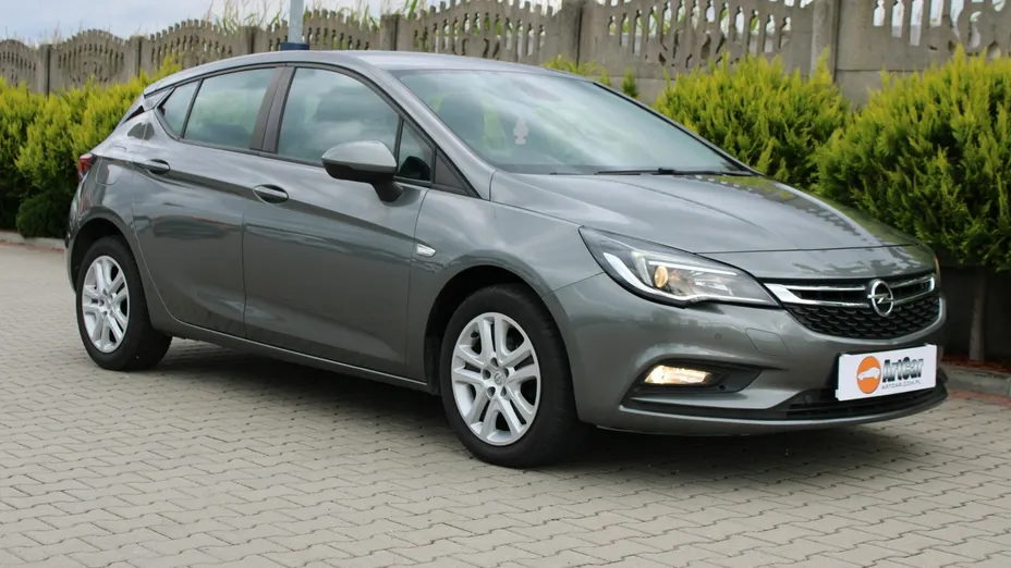 OPEL Astra -