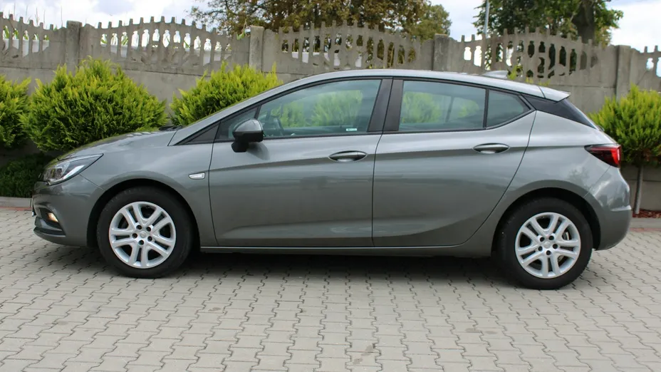 OPEL Astra -