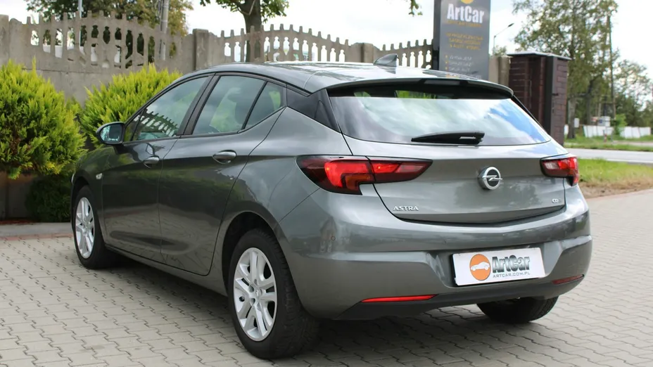 OPEL Astra -