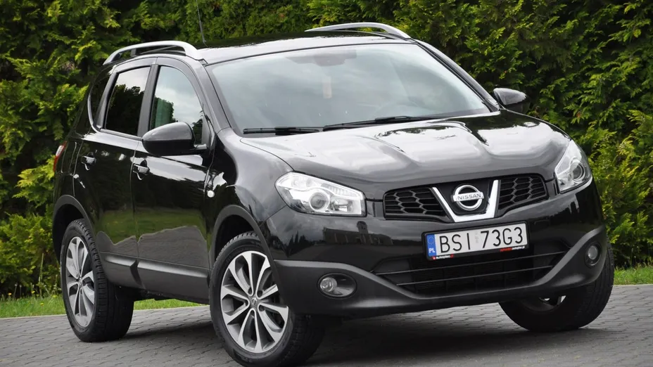 NISSAN Qashqai -