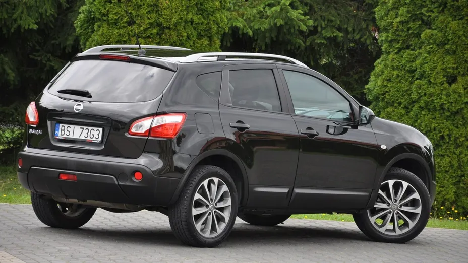 NISSAN Qashqai -