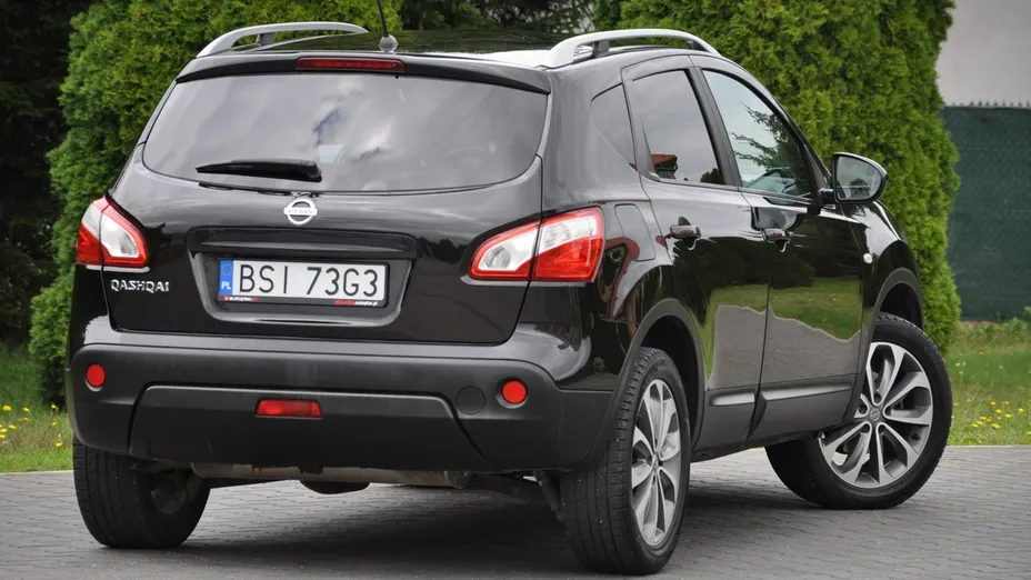 NISSAN Qashqai -