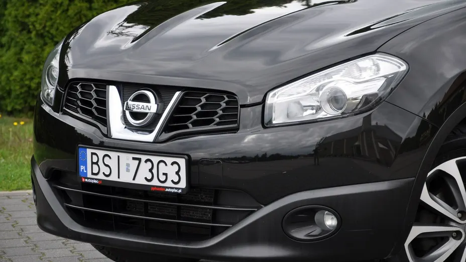NISSAN Qashqai -