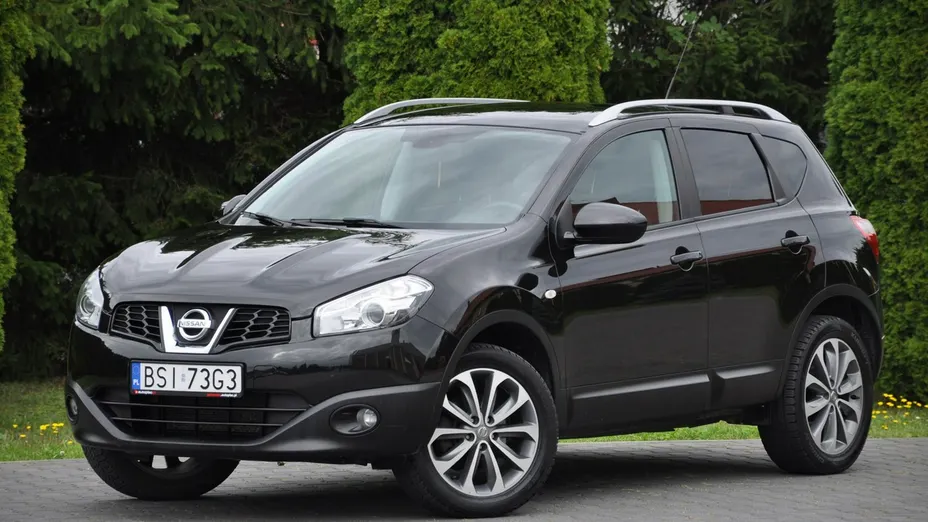 NISSAN Qashqai -