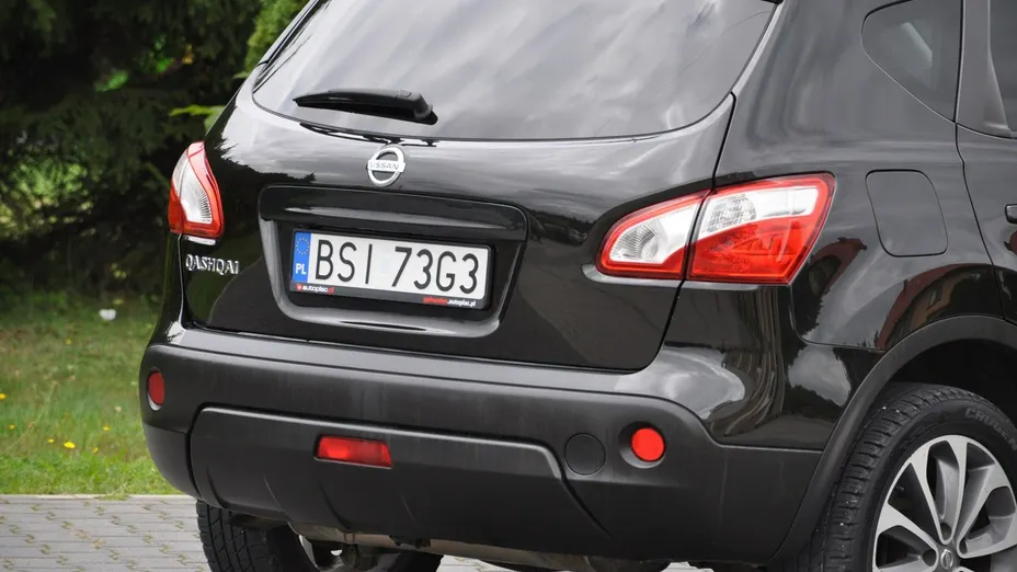 NISSAN Qashqai -