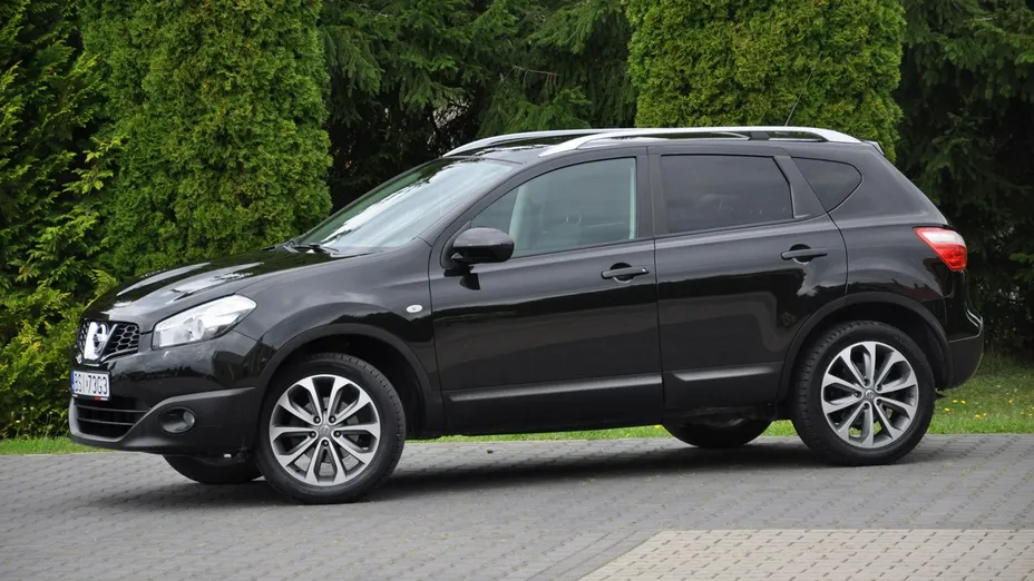 NISSAN Qashqai -