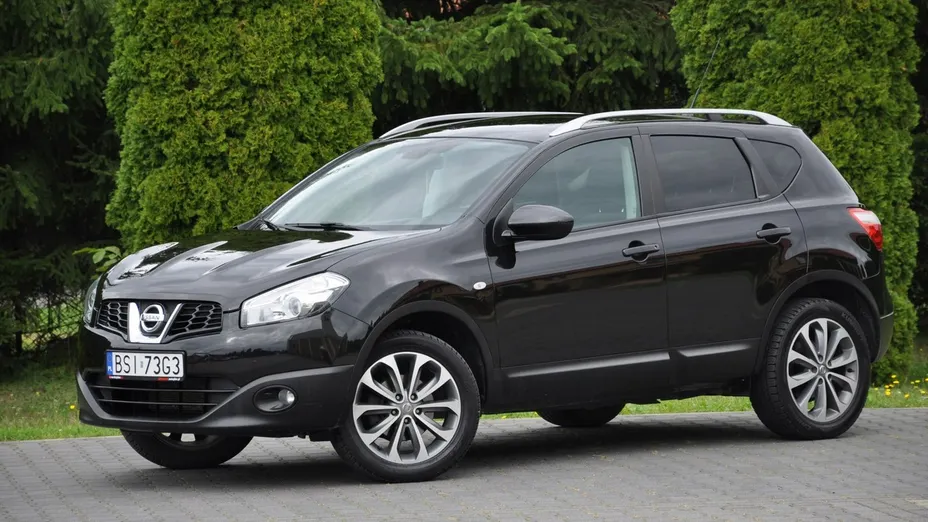 NISSAN Qashqai -